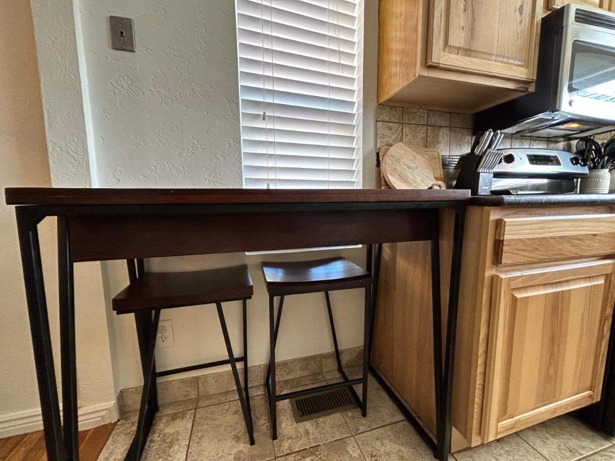 Home Sweet Idahome, Feels Like Home With All The Decor You Wish You Could Afford King Bed In Master, Fully Fenced Dog Friendly Yard, A Few Blocks From Bsu And Downtown Boise, Your Perfect Stay! Exterior photo
