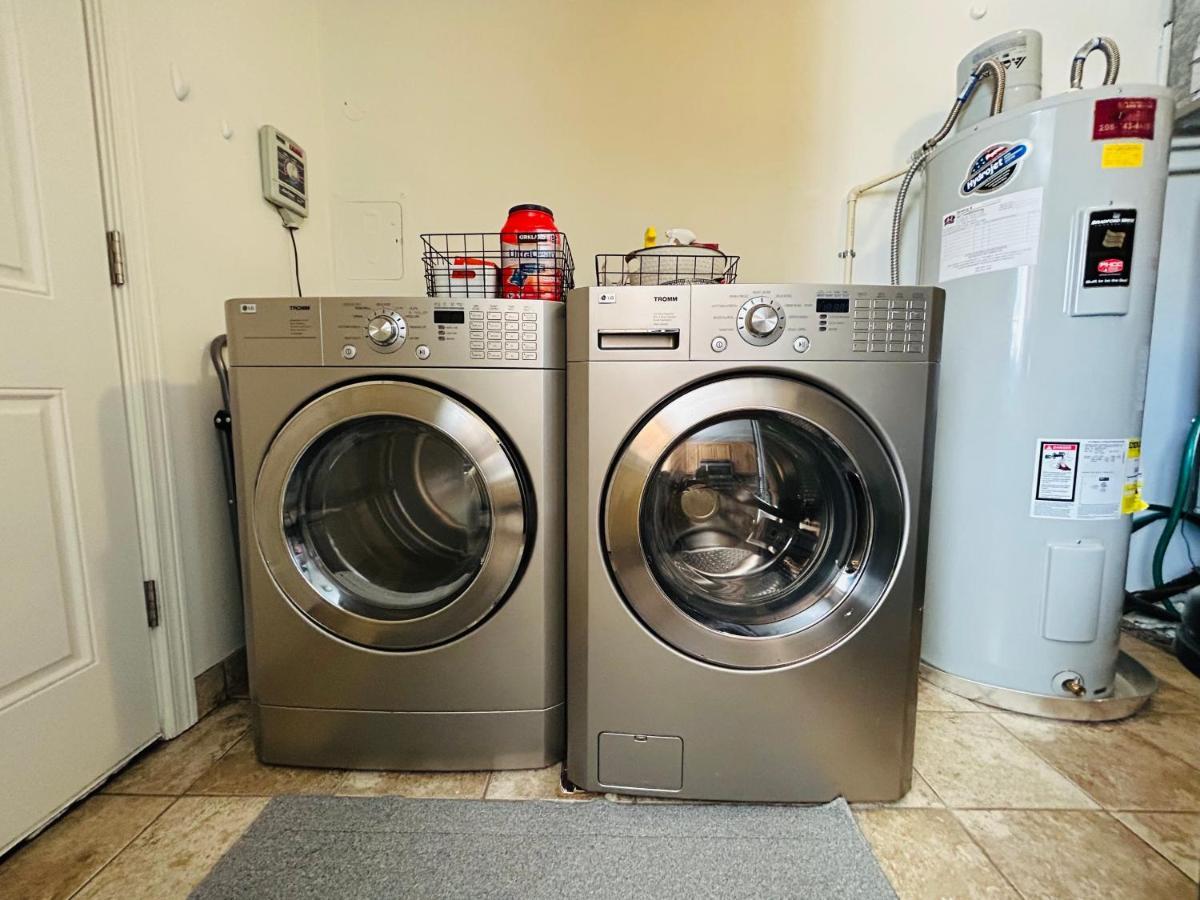Home Sweet Idahome, Feels Like Home With All The Decor You Wish You Could Afford King Bed In Master, Fully Fenced Dog Friendly Yard, A Few Blocks From Bsu And Downtown Boise, Your Perfect Stay! Exterior photo