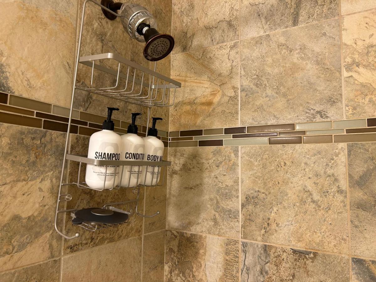 Home Sweet Idahome, Feels Like Home With All The Decor You Wish You Could Afford King Bed In Master, Fully Fenced Dog Friendly Yard, A Few Blocks From Bsu And Downtown Boise, Your Perfect Stay! Exterior photo